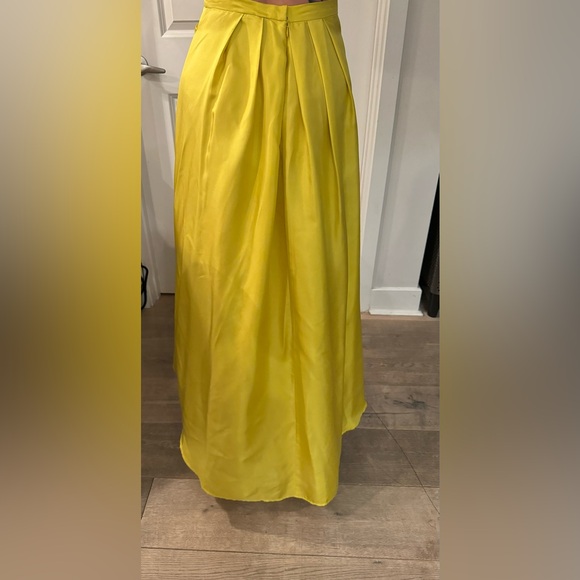 Cynthia Rowley Silk bow high low skirt - Picture 3 of 6